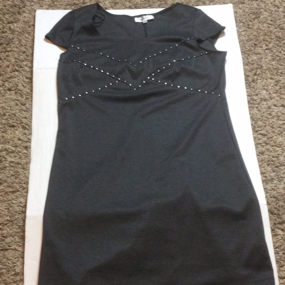 16 petite dr gray dress studio I